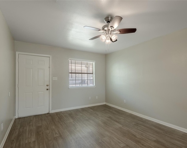 600 Palm Street - Photo Thumbnail 1