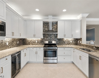 4384 Aurora Street - Photo Thumbnail 8