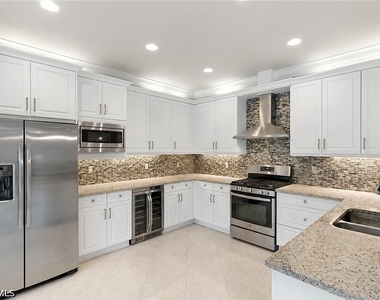4384 Aurora Street - Photo Thumbnail 7