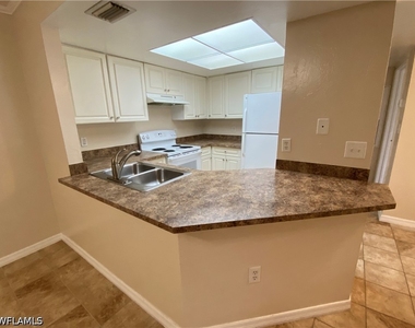 3170 Seasons Way - Photo Thumbnail 5