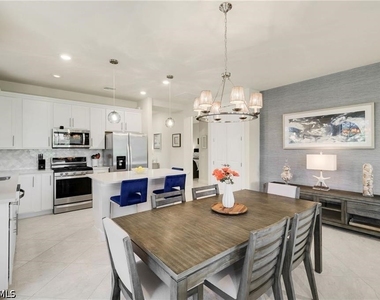 17323 Terracina Drive - Photo Thumbnail 10