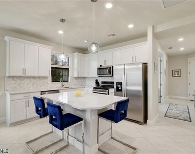17323 Terracina Drive - Photo Thumbnail 4
