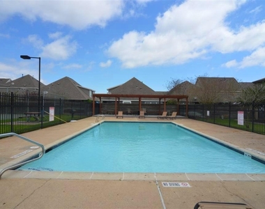 3300 Pebblebrook Drive - Photo Thumbnail 19