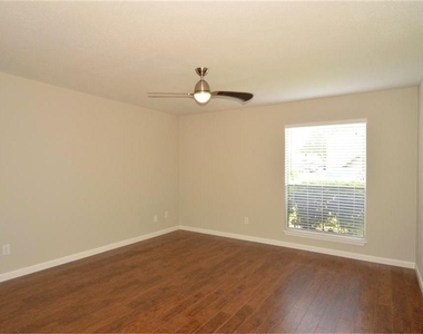 3300 Pebblebrook Drive - Photo Thumbnail 14