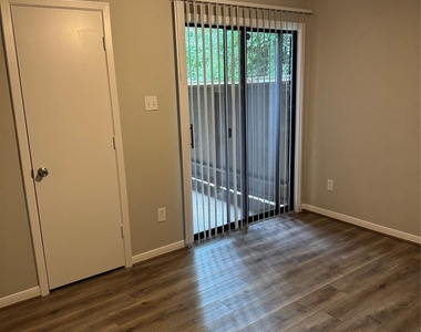 3300 Pebblebrook Drive - Photo Thumbnail 22