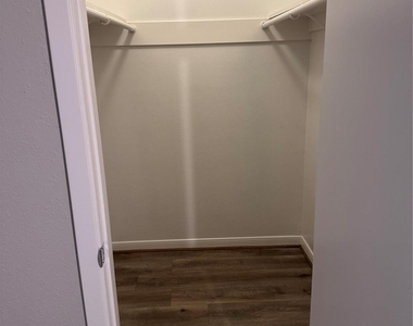 3300 Pebblebrook Drive - Photo Thumbnail 24