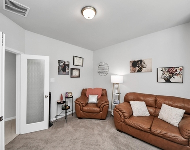3 Avery Brook Court - Photo Thumbnail 9