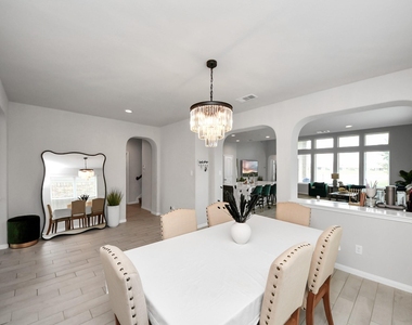 3 Avery Brook Court - Photo Thumbnail 5