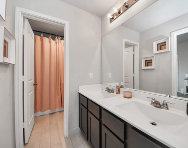 3 Avery Brook Court - Photo Thumbnail 14