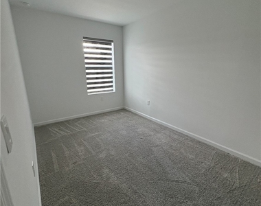 1545 Lake Jessup Circle - Photo Thumbnail 16