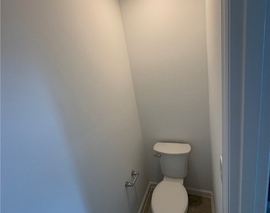1545 Lake Jessup Circle - Photo Thumbnail 17