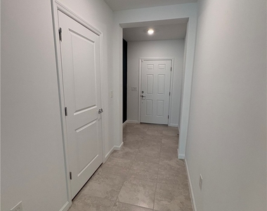 1545 Lake Jessup Circle - Photo Thumbnail 10