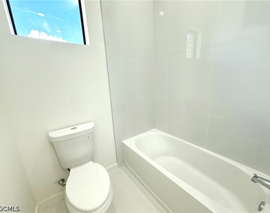 4322 Kismet Parkway W - Photo Thumbnail 18