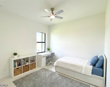 4322 Kismet Parkway W - Photo Thumbnail 25