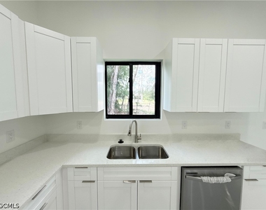 4322 Kismet Parkway W - Photo Thumbnail 10