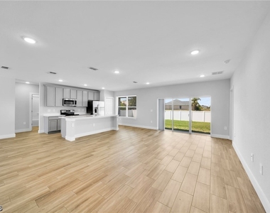 2835 Nw Embers Terrace - Photo Thumbnail 3