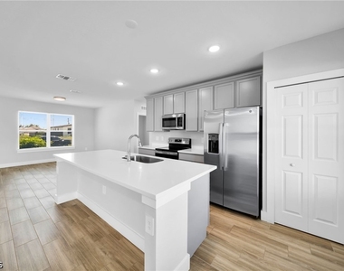 2835 Nw Embers Terrace - Photo Thumbnail 5