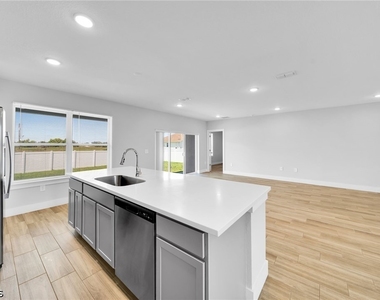 2835 Nw Embers Terrace - Photo Thumbnail 8