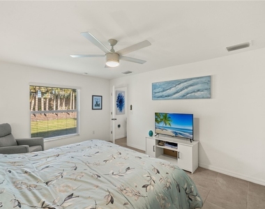 3813 Treasure Oak Way - Photo Thumbnail 15