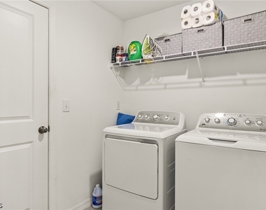 3813 Treasure Oak Way - Photo Thumbnail 26