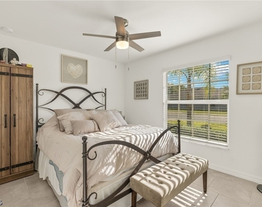 3813 Treasure Oak Way - Photo Thumbnail 19