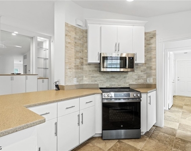 28869 Vermillion Lane - Photo Thumbnail 10