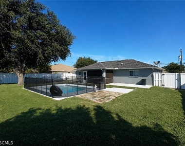 1138 Se 19th Lane - Photo Thumbnail 17
