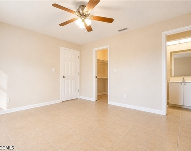 1138 Se 19th Lane - Photo Thumbnail 7