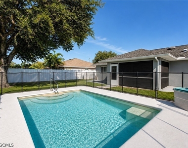 1138 Se 19th Lane - Photo Thumbnail 15