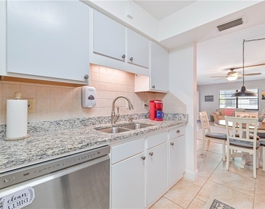 4711 Se 5th Avenue - Photo Thumbnail 10