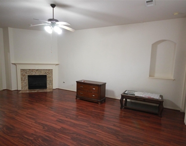 19055 Village Maple Court - Photo Thumbnail 13