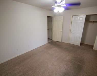 19055 Village Maple Court - Photo Thumbnail 7