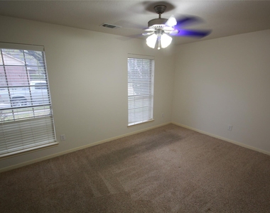 19055 Village Maple Court - Photo Thumbnail 6