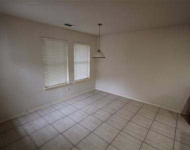 19055 Village Maple Court - Photo Thumbnail 10