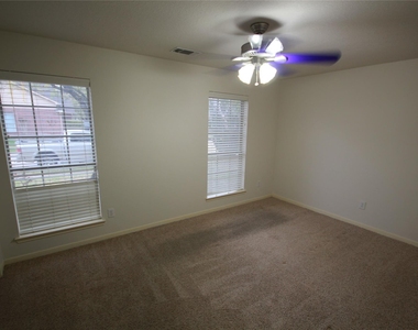 19055 Village Maple Court - Photo Thumbnail 4