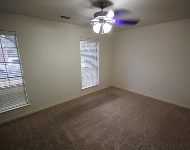 19055 Village Maple Court - Photo Thumbnail 5