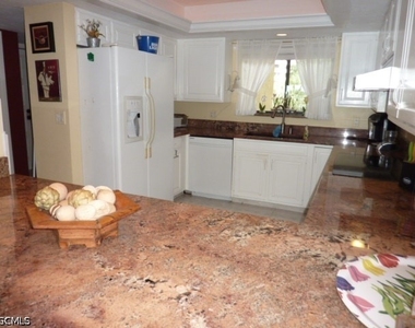 4821 S Landings Drive - Photo Thumbnail 19