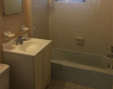 1114 Vineyard Place - Photo Thumbnail 5