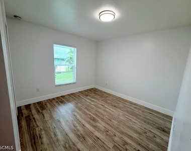 2020 Nw 16th Terrace - Photo Thumbnail 13
