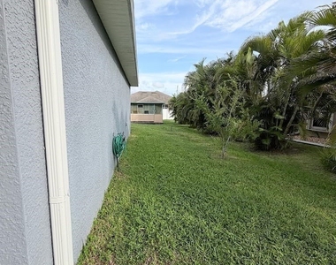 2020 Nw 16th Terrace - Photo Thumbnail 21