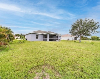 2020 Nw 16th Terrace - Photo Thumbnail 22