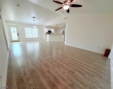 2020 Nw 16th Terrace - Photo Thumbnail 1
