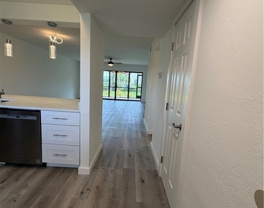 16150 Bay Pointe Boulevard - Photo Thumbnail 5