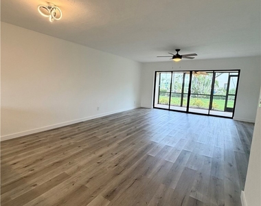 16150 Bay Pointe Boulevard - Photo Thumbnail 9