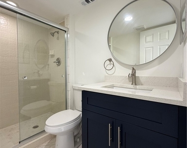 16150 Bay Pointe Boulevard - Photo Thumbnail 30