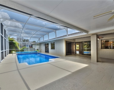 3603 Se 18th Place - Photo Thumbnail 15
