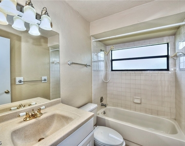 3603 Se 18th Place - Photo Thumbnail 14