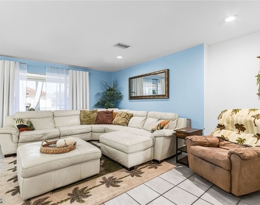 3823 Se 13th Avenue - Photo Thumbnail 7