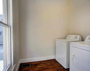 217 Marshall Street - Photo Thumbnail 11