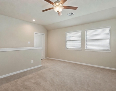 7011 Golden Groundsel Drive - Photo Thumbnail 11
